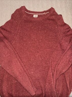 Faherty men’s crew neck wool sweater